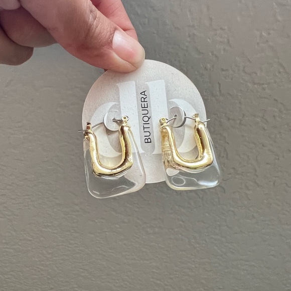 Transparent hoop earrings - Picture 3 of 4